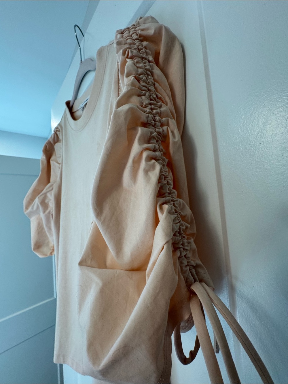 Frame Denim Puff-Sleeve Crewneck Sweatshirt in Peach - Picture 3 of 4